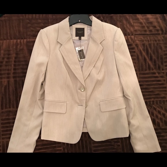 The Limited Jackets & Blazers - The Limited 2 button blazer Size 8 NWT